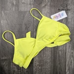 Sugar Beach Cross Front Bikini Top Size XL